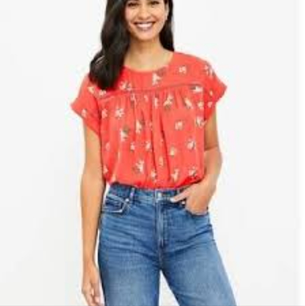 Loft Coral Orange Eyelet Floral Short Sleeve Pleated Front Top. Size Large